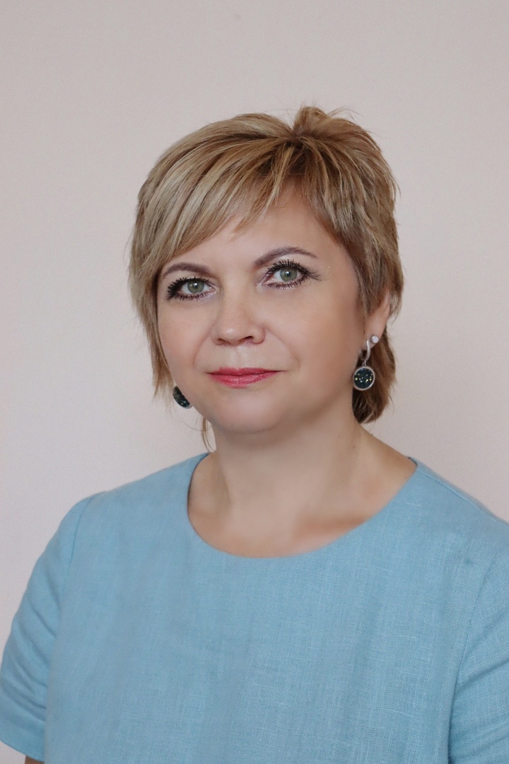 Ильющенко Елена Николаевна.